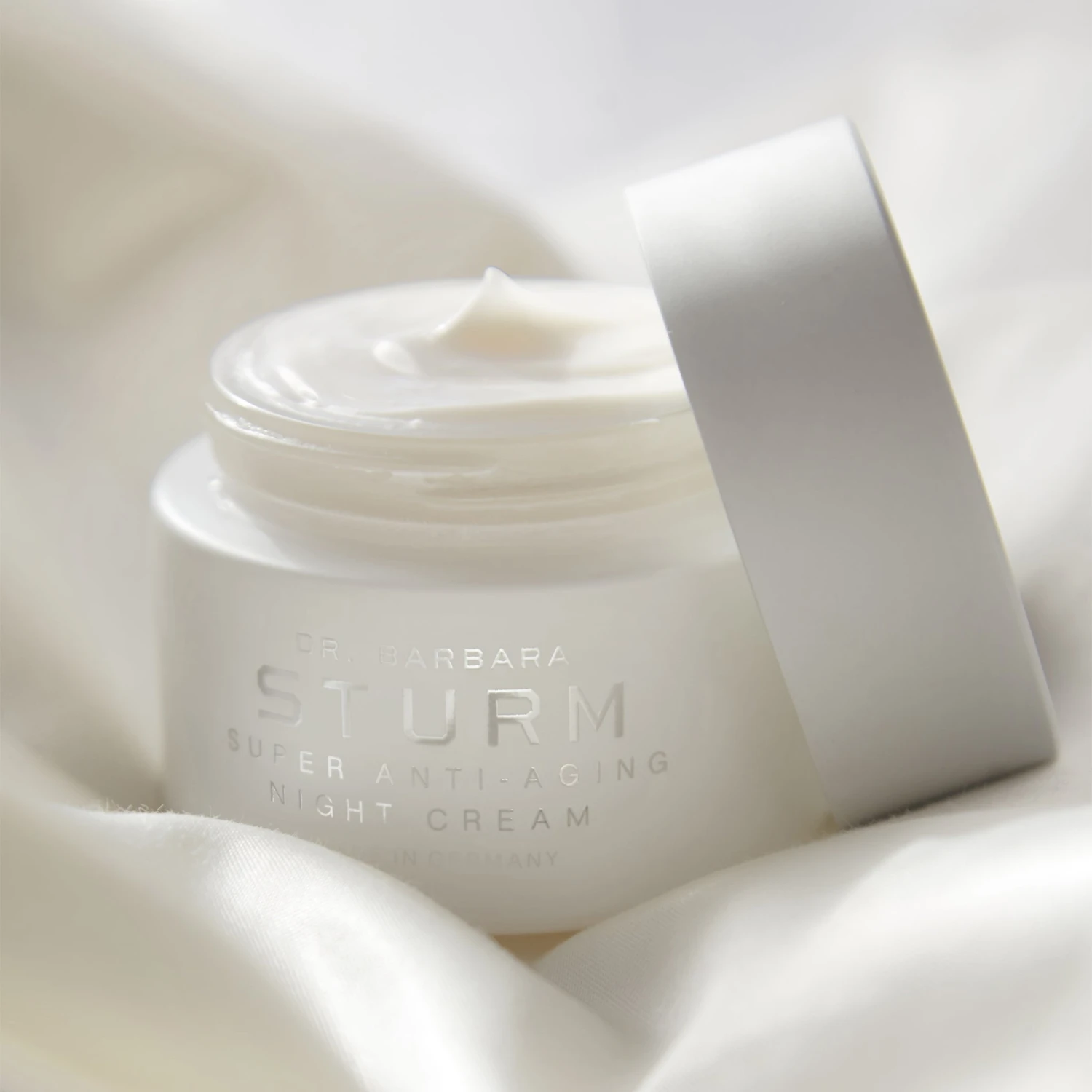 Dr. Barbara Sturm SUPER ANTI-AGING NIGHT CREAM 2 Dr. Barbara Sturm SUPER ANTI-AGING NIGHT CREAM - Image 2