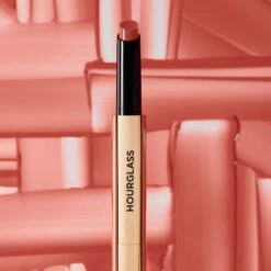 PHANTOM VOLUMIZING GLOSSY BALM 25 PHANTOM VOLUMIZING GLOSSY BALM -Omorovicza Shop Hourglass PhantomVolumizingGlossyBalm Mist 10