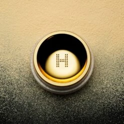 VEIL TRANSLUCENT SETTING POWDER 14 VEIL TRANSLUCENT SETTING POWDER -Omorovicza Shop Hourglass VeilTranslucentSettingPowder 2