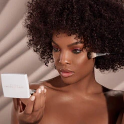 HIGHLIGHTER - ICED OUT 12 HIGHLIGHTER - ICED OUT -Omorovicza Shop anastasia beverly hills highlighter iced out 689304000123 alt3