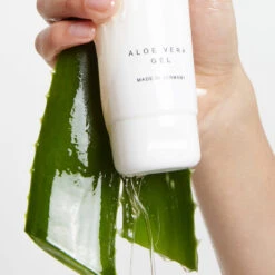 Dr. Barbara Sturm ALOE VERA GEL -Omorovicza Shop dr barbara sturm aloe vera gel alt2