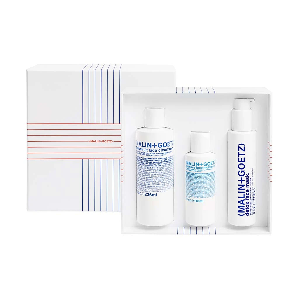 SAVING FACE HOLIDAY SET 1 SAVING FACE HOLIDAY SET