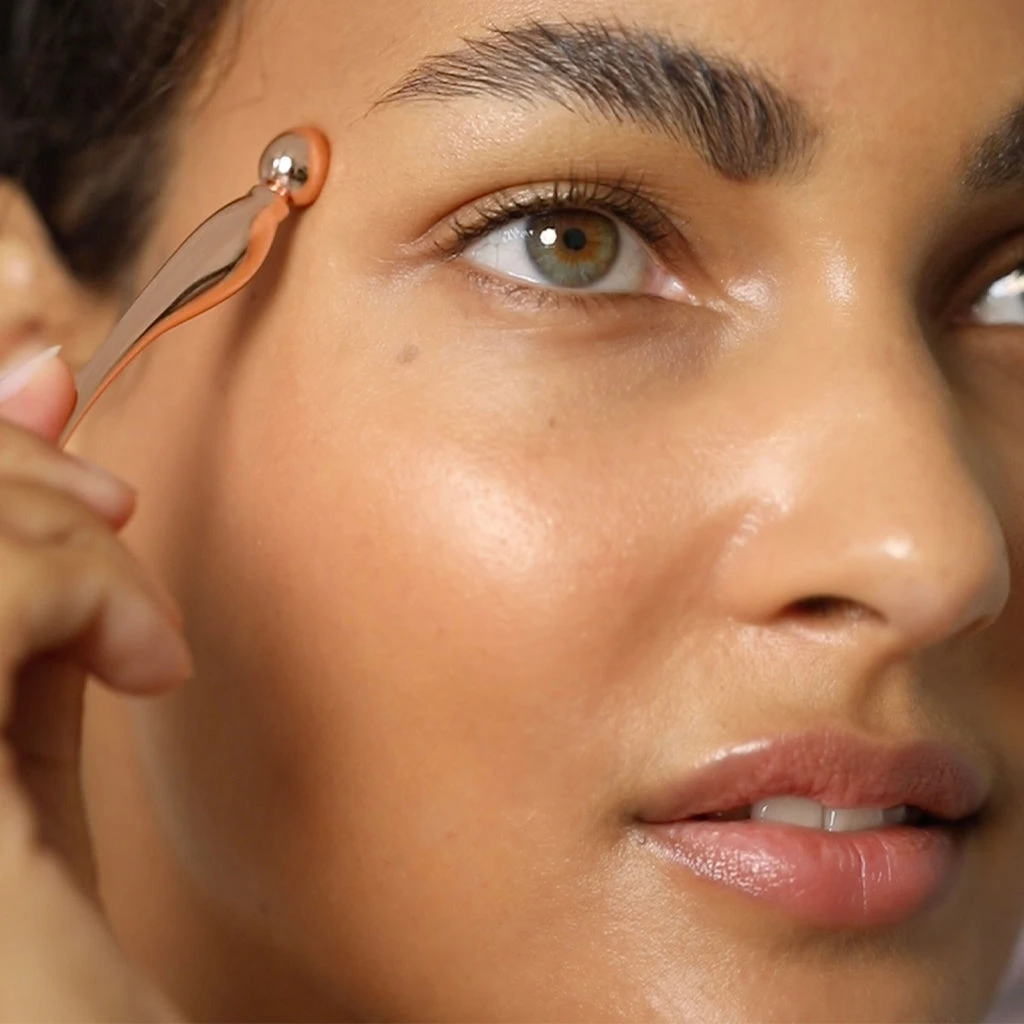 MON AMI FACIAL ACUPRESSURE BEAUTY TOOL 2 MON AMI FACIAL ACUPRESSURE BEAUTY TOOL - Image 2